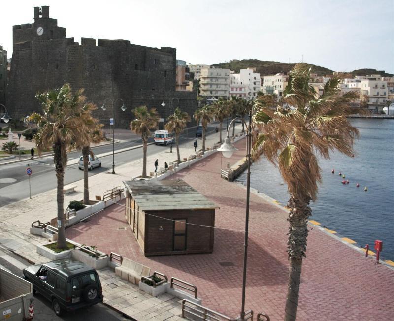 Blue Moon Hotel Pantelleria Luaran gambar