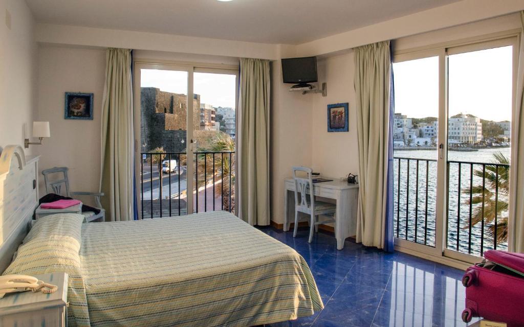 Blue Moon Hotel Pantelleria Bilik gambar